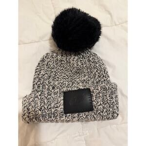 Love Your Melon Detroit Red Wings Pom Beanie – Black & White Knit Hat Pom,